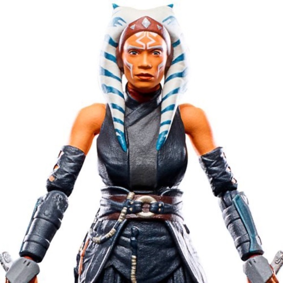 Star Wars The Vintage Collection Ahsoka Tano - Corvus, 3.75" Action Figure - Picture 2 of 3